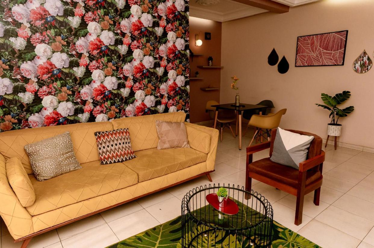 Ros’Appart Yaoundé Extérieur photo